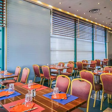 Club Casino 5*