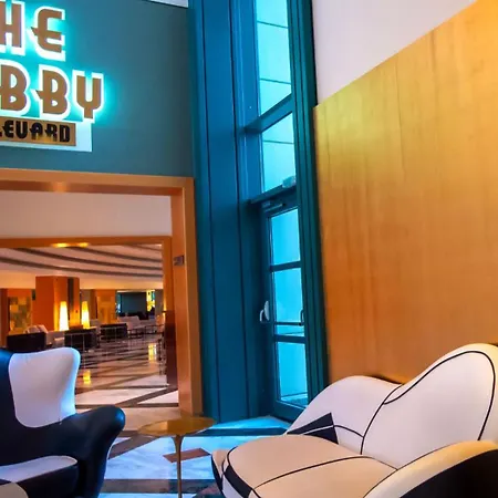 Курортный комплекс Club Casino Лоутраки