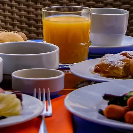 Курортный комплекс Club Casino Лоутраки