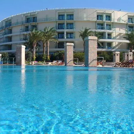 Resort Club Casino 5*