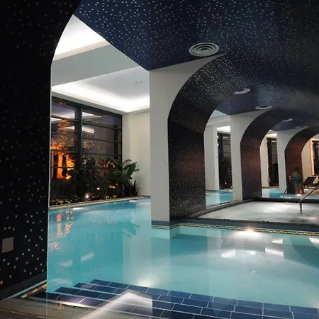 Club Casino 5* Λουτράκι