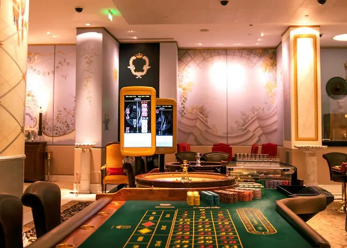 Club Casino 5*